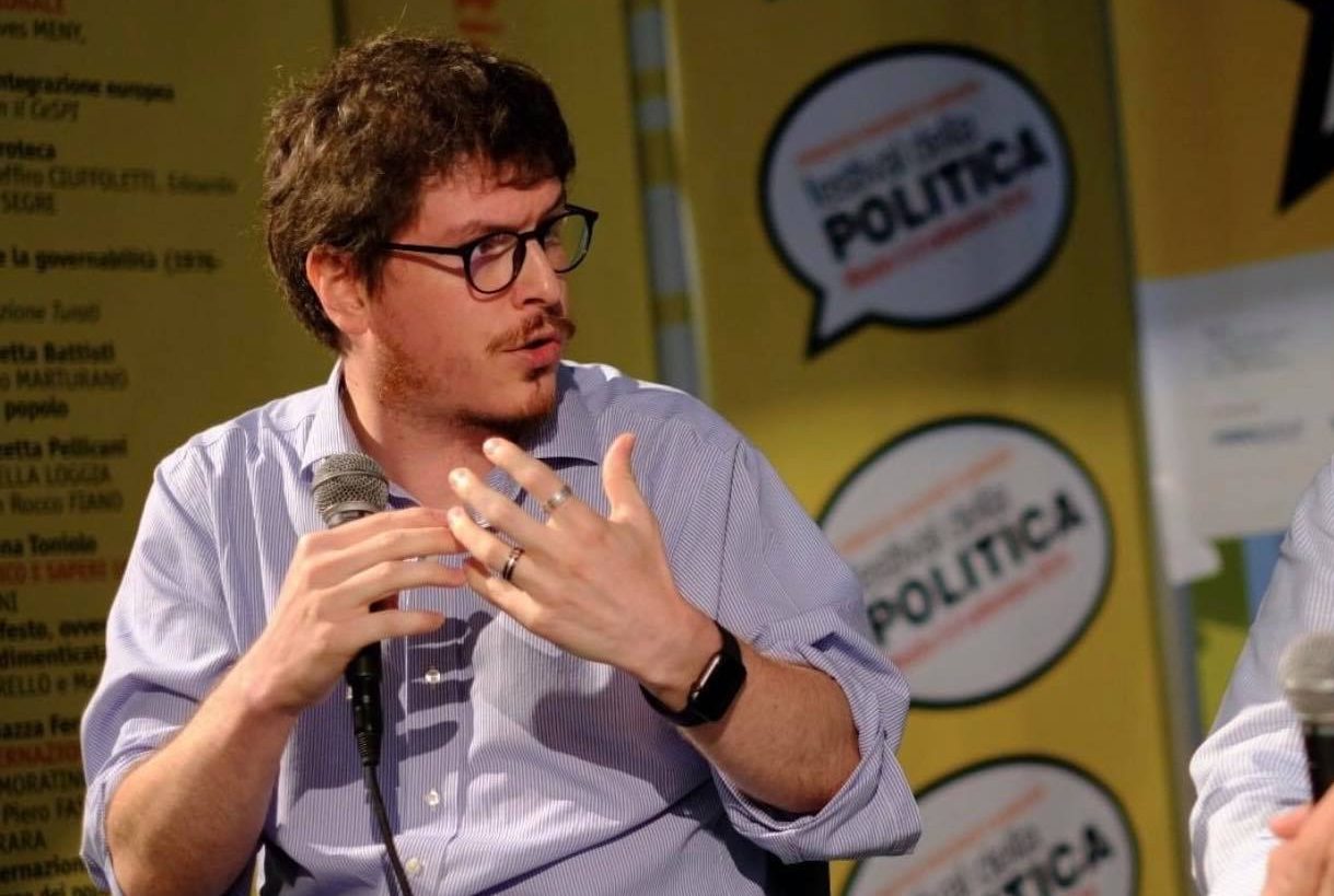 Autori in prestito debutta con il giornalista David Allegranti a Collagna
